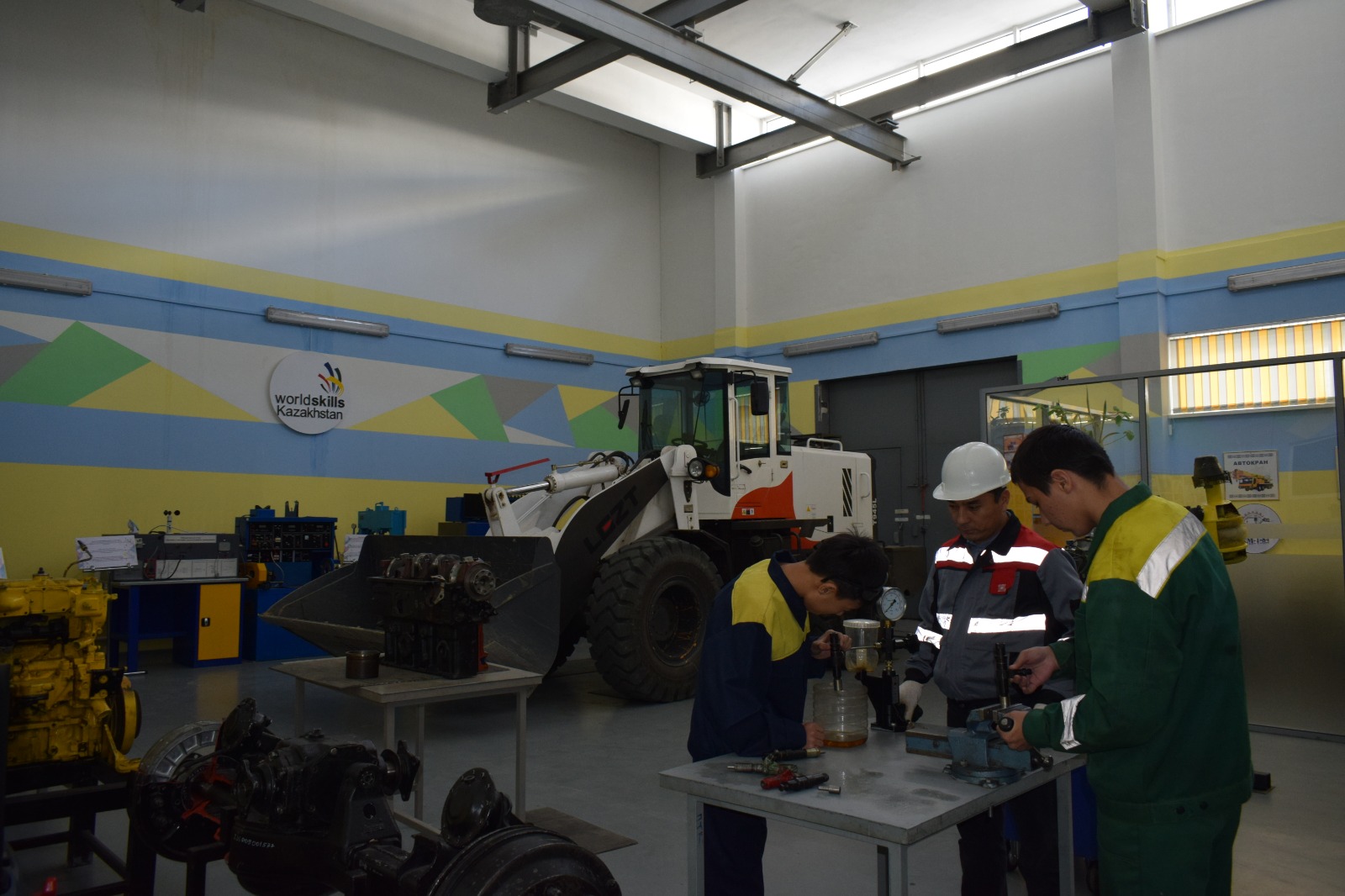 https://www.ptk-astana.edu.kz/storage/app/uploads/public/652/4e2/70c/6524e270c77f9524367059.jpg