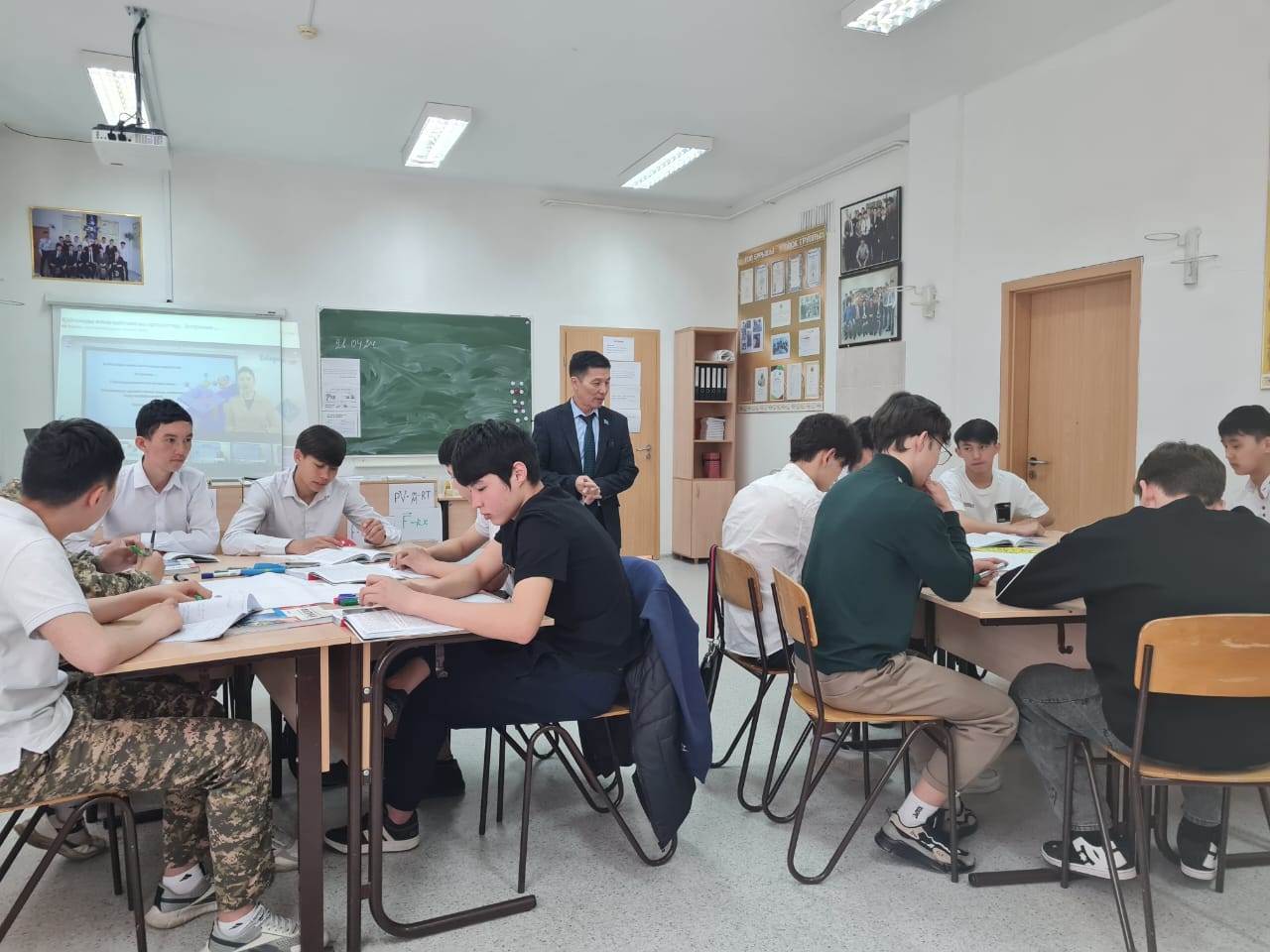 https://www.ptk-astana.edu.kz/storage/app/uploads/public/663/065/54c/66306554c7296347031011.jpeg