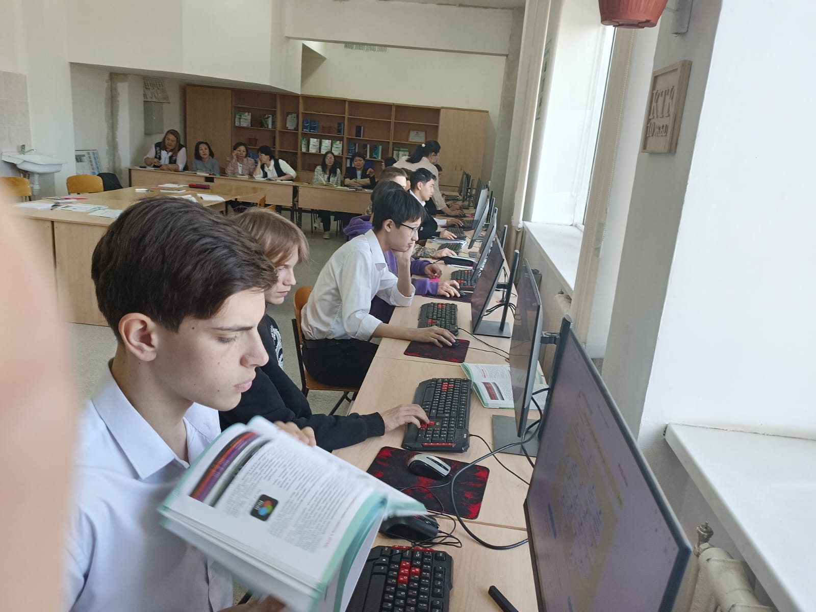 https://www.ptk-astana.edu.kz/storage/app/uploads/public/663/065/df2/663065df223d4797130455.jpeg