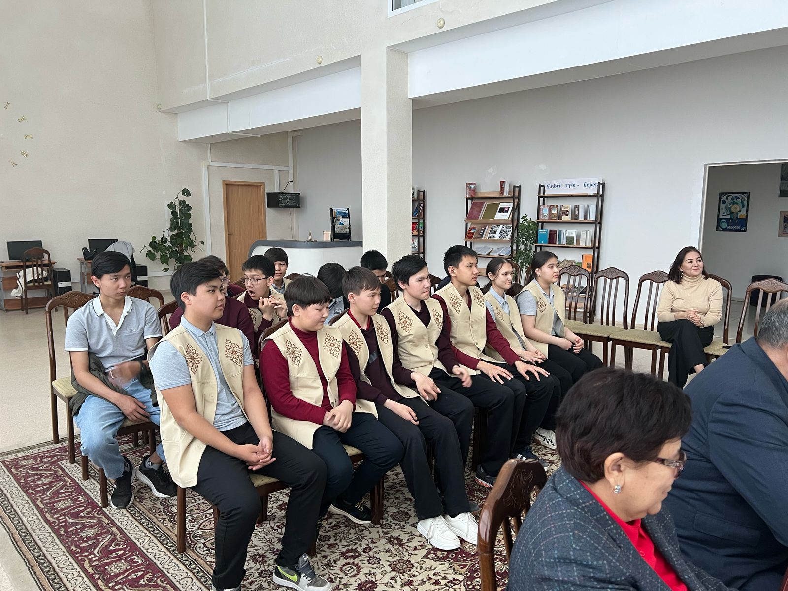 https://www.ptk-astana.edu.kz/storage/app/uploads/public/680/b75/78e/680b7578e6091457336360.jpg